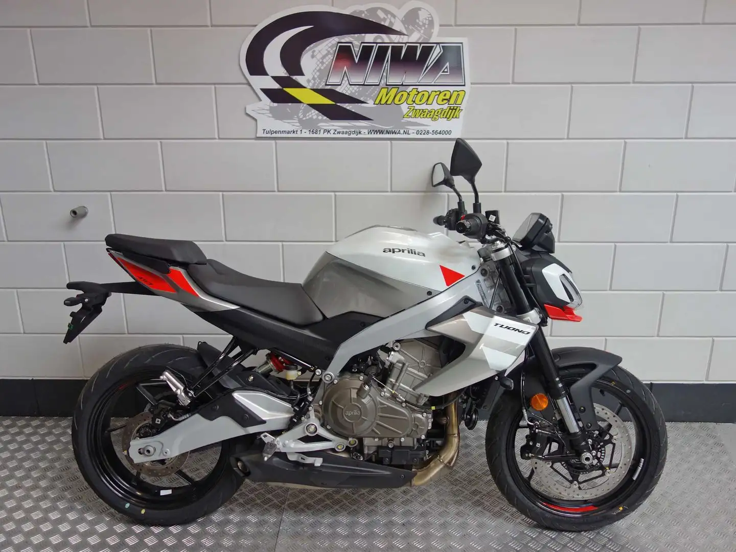 Aprilia Tuono 457 Blanc - 1