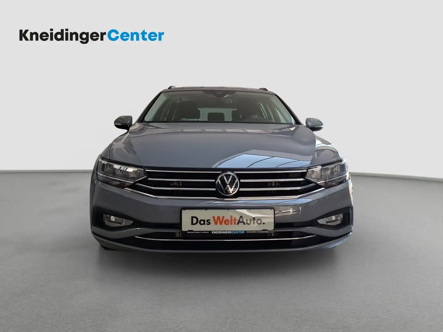 Volkswagen Passat Variant Business TDI DSG Grijs - 2