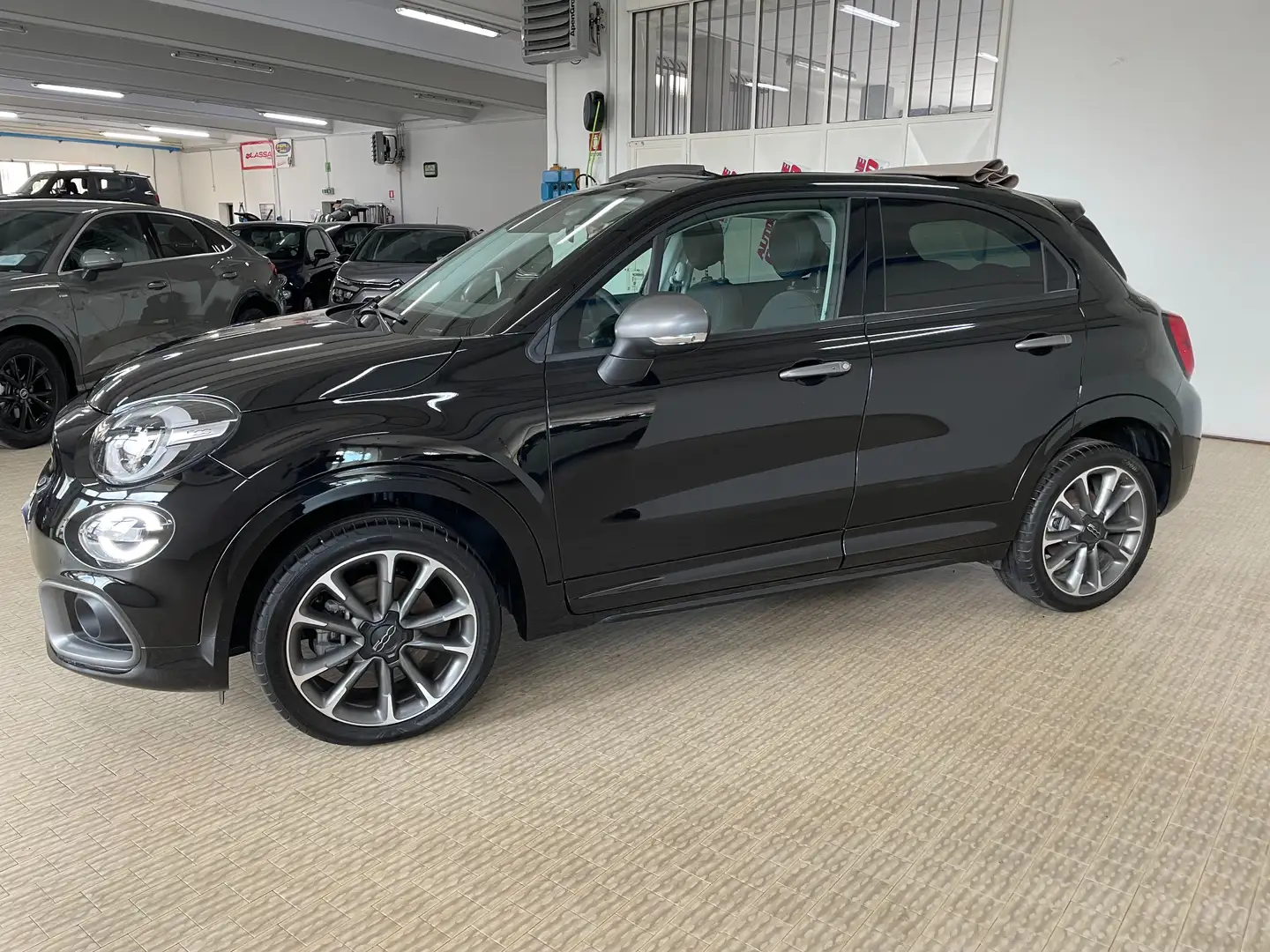 Fiat 500X Dolcevita 1.5 t4 hybrid Sport 130cv dct Tettoaprib Negro - 1