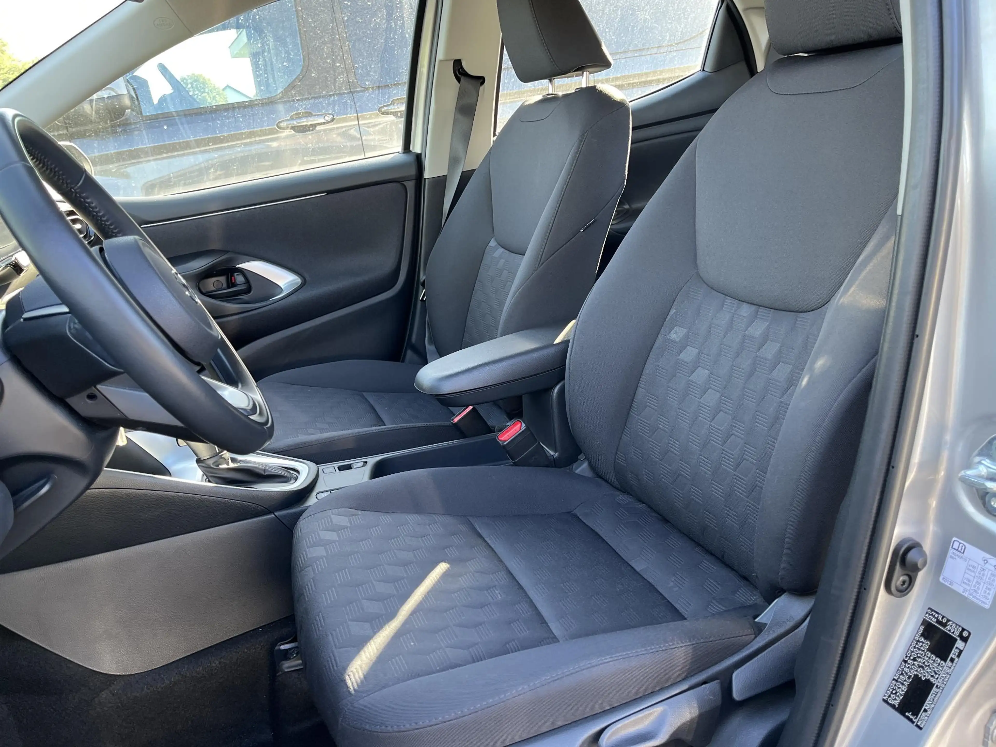 Mazda 2 Hybrid 1.5 Centre-line — photo 17