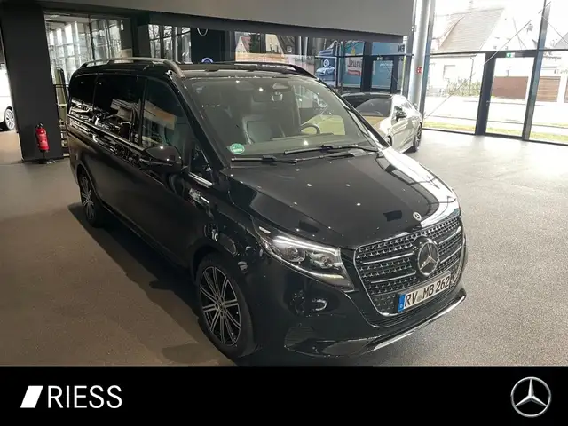 Mercedes-Benz null