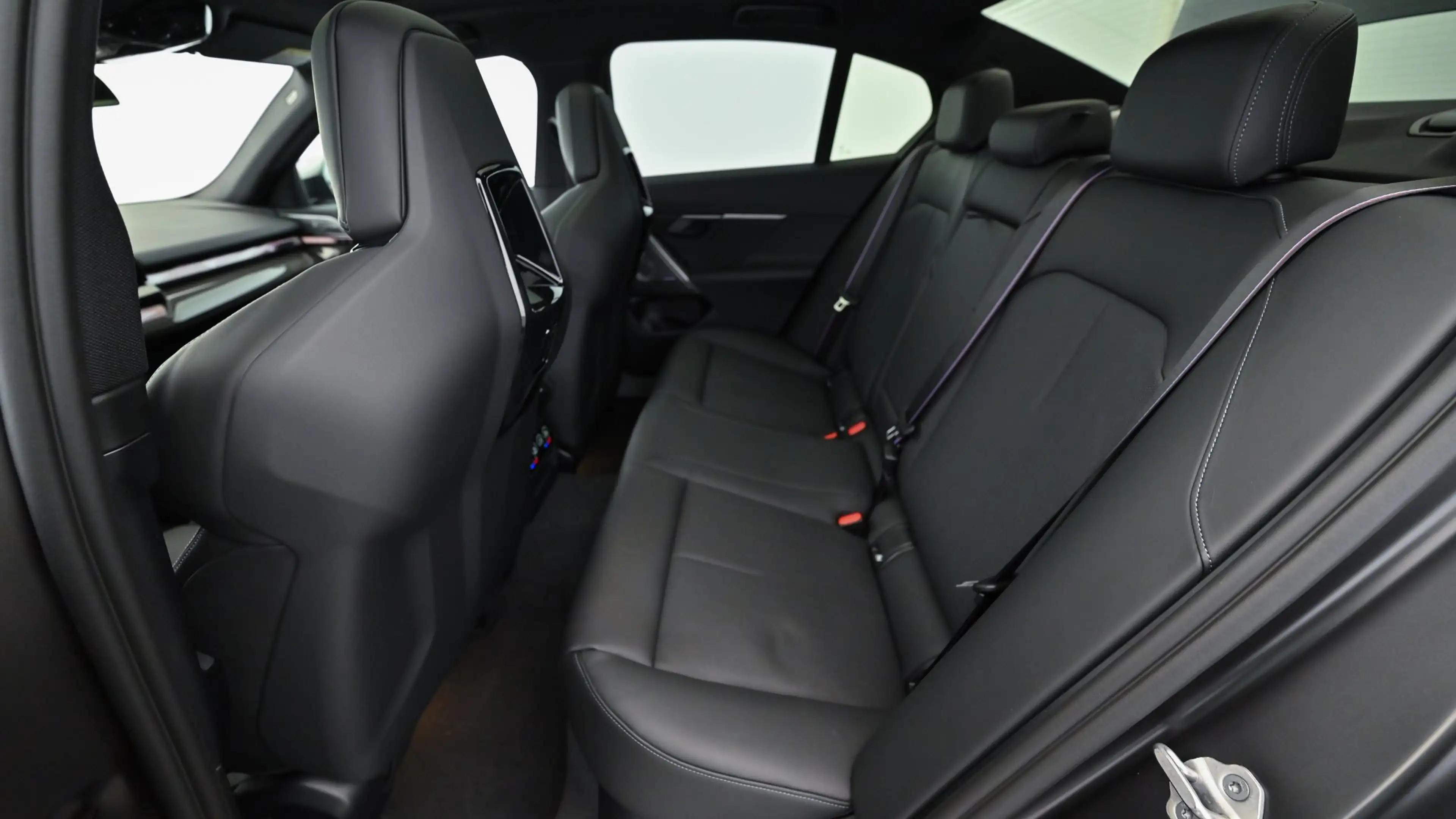 BMW 540 d xDrive *M-Paket Pro/AHK/Bower&Wilkins/Paket Care/Pano/M-Sitze/Head-Up/360°/Adapt. LED/Innovationsp — photo 12