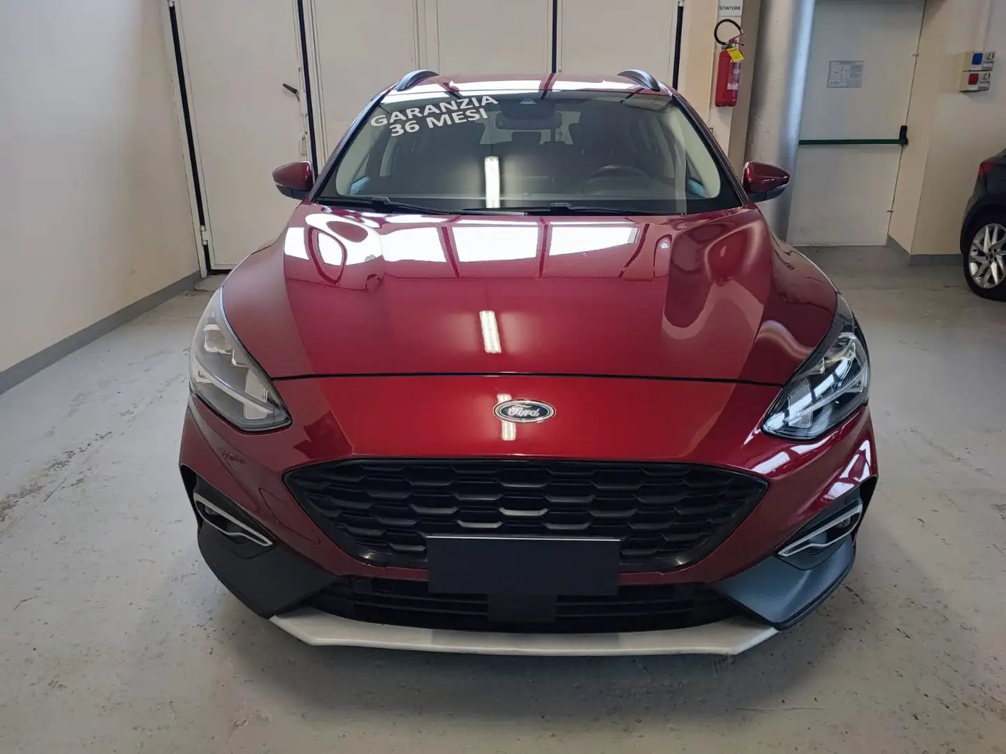 Ford Focus Active 1.5 tdci ecoblue automatica Rood - 2