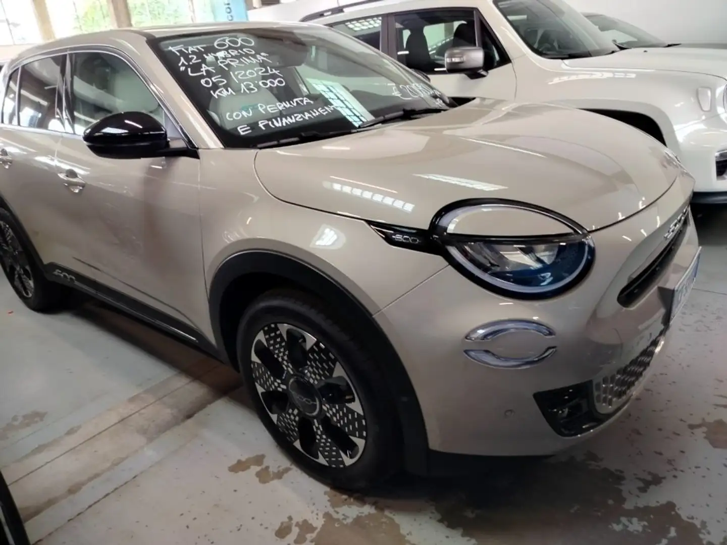 Fiat 600 Hybrid 100CV DCT MHEV La Prima MY2025 Beige - 2