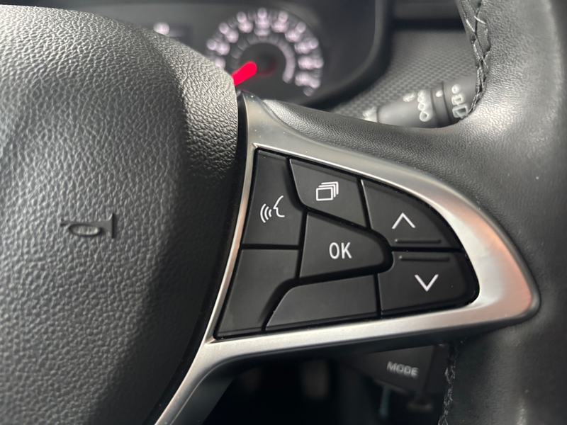 Dacia Sandero 1.0 TCe 90 CAMERA APPLE CARPLAY CRUISE CONTROL — photo 15
