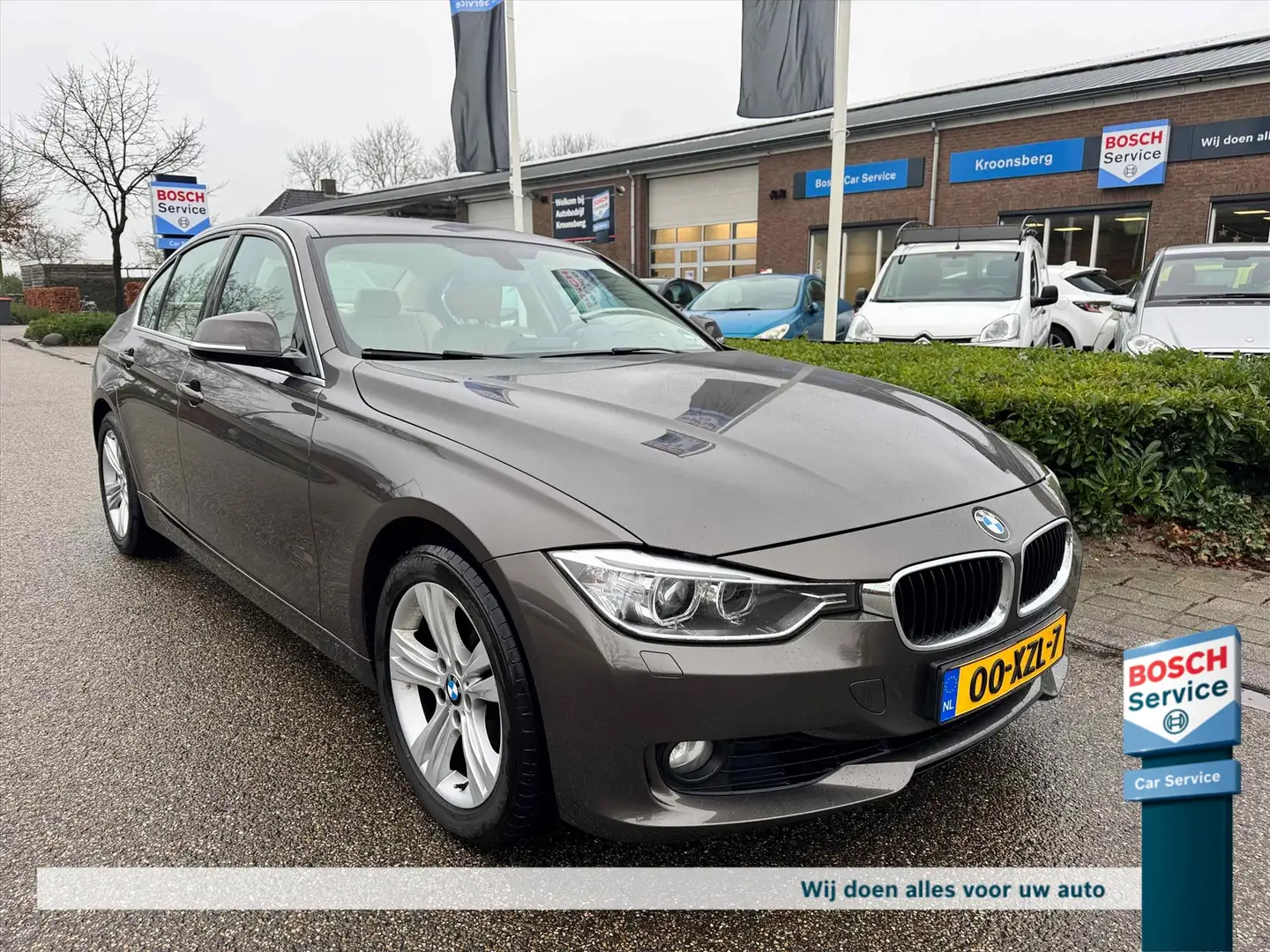 BMW 320 3-Serie 2.0 320I 184PK Braun - 1