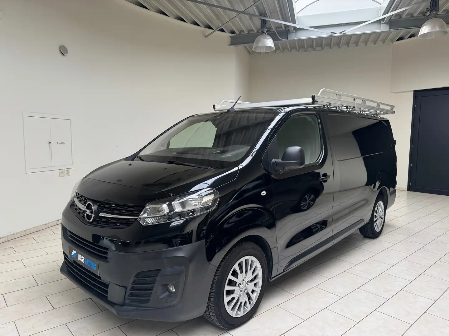 Opel Vivaro 2.0 TD L2H1 - BTW-Wagen Noir - 1