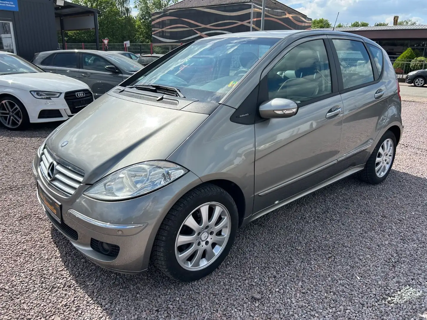 Mercedes-Benz A 200 CDI *Automatik*Panorama*Klima*Vollleder* Gris - 1