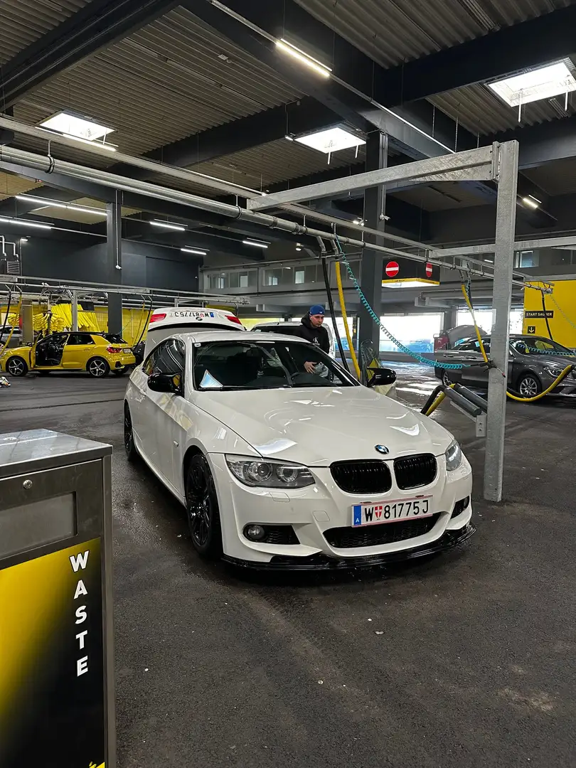 BMW 320 320d Coupé e92 Blanc - 2