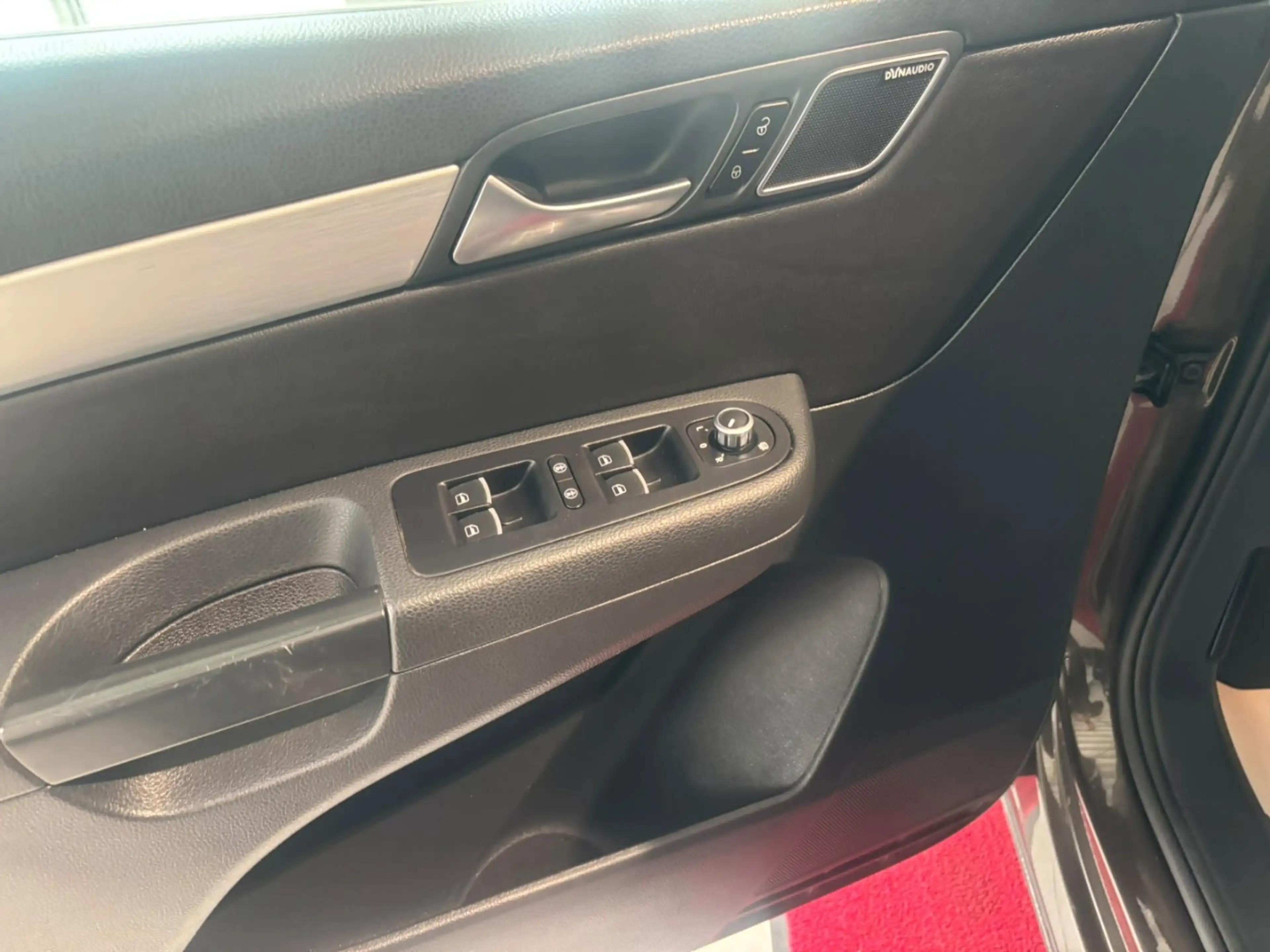 Volkswagen Sharan Highline BMT 2.0 TDI *PANO/7-SITZER/AHK* — photo 13