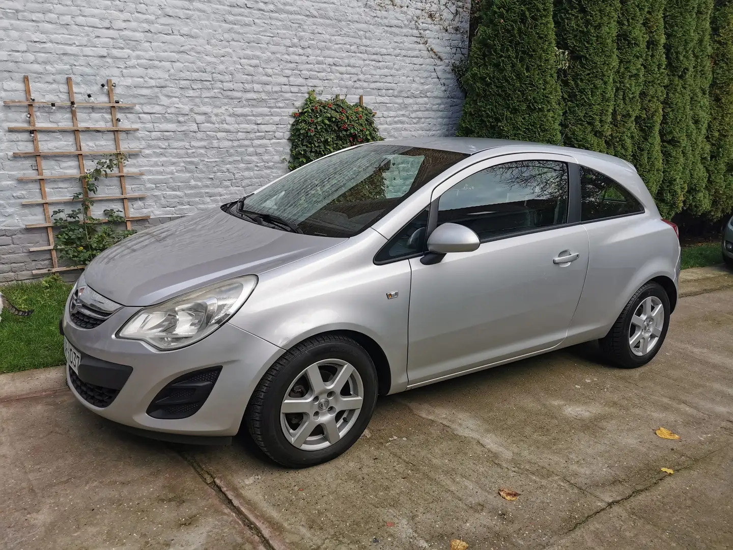 Opel Corsa 1.2i - EURO5 - Airco + Garantie 12 mois - - 1