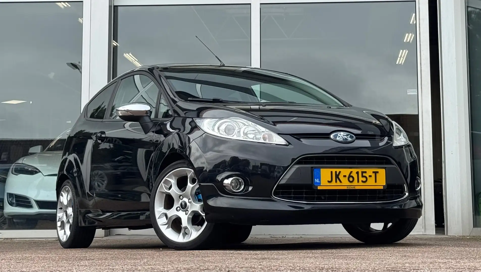 Ford Fiesta 1.6i Sport Lerenbekleding 17" Lm velgen Mooi! APK Noir - 2