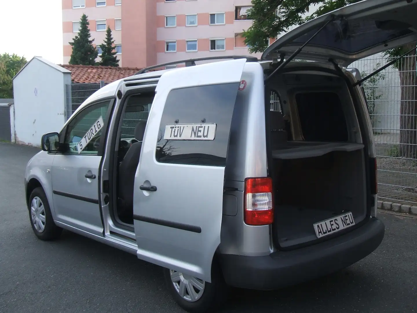 Volkswagen Caddy 1,9 Family-Life*5-Sitz*Auf Wunsch TÜV-ALLES-NEU Silber - 2