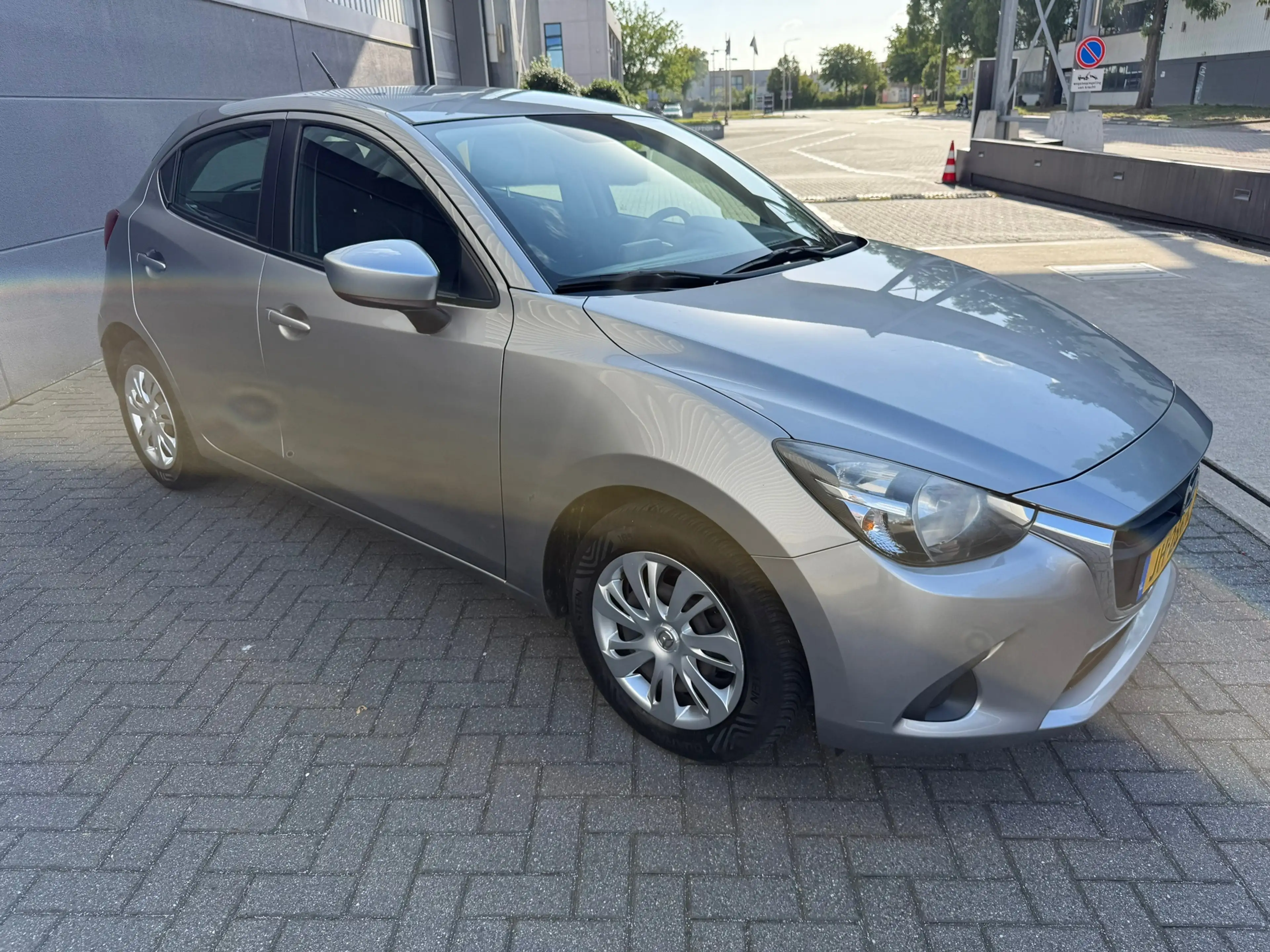 Mazda 2 1.5 Skyactiv-G TS*1eEigenaar*Automaat*Cruise*Airco — photo 3