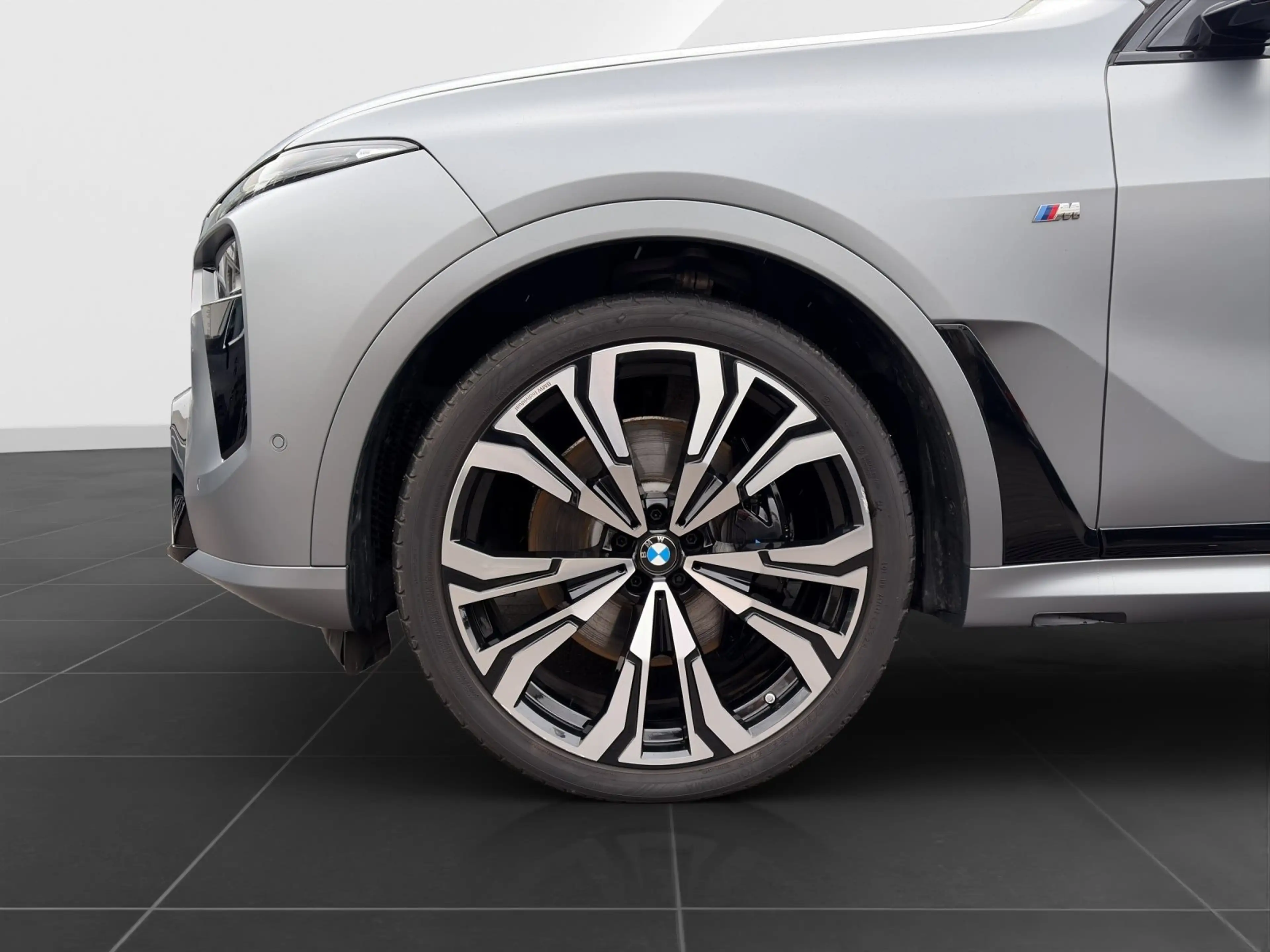 BMW X7 xDrive40d | M Sport Pro| Frozengrey| UPE 149.380,- — photo 8