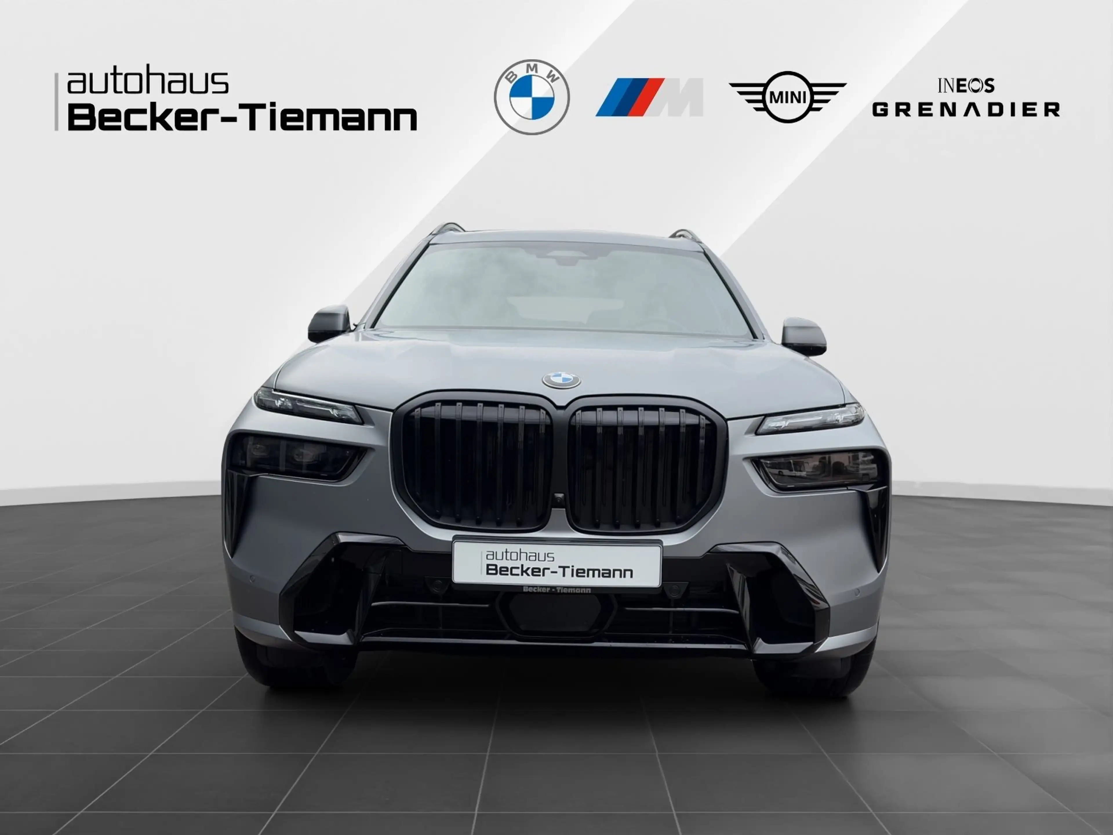BMW X7 xDrive40d | M Sport Pro| Frozengrey| UPE 149.380,- — photo 2