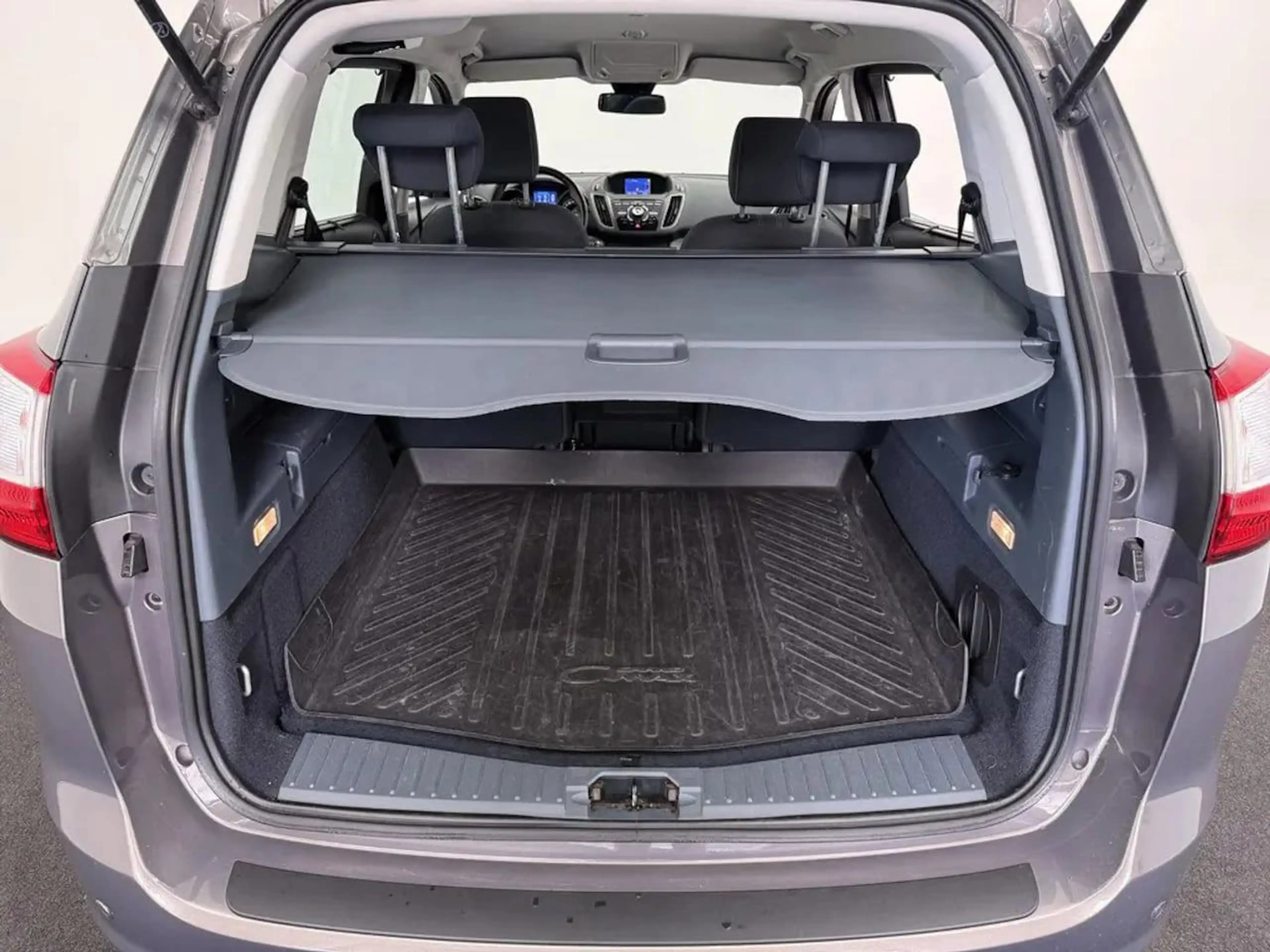 Ford Grand C-Max 1.0 Titanium — photo 7