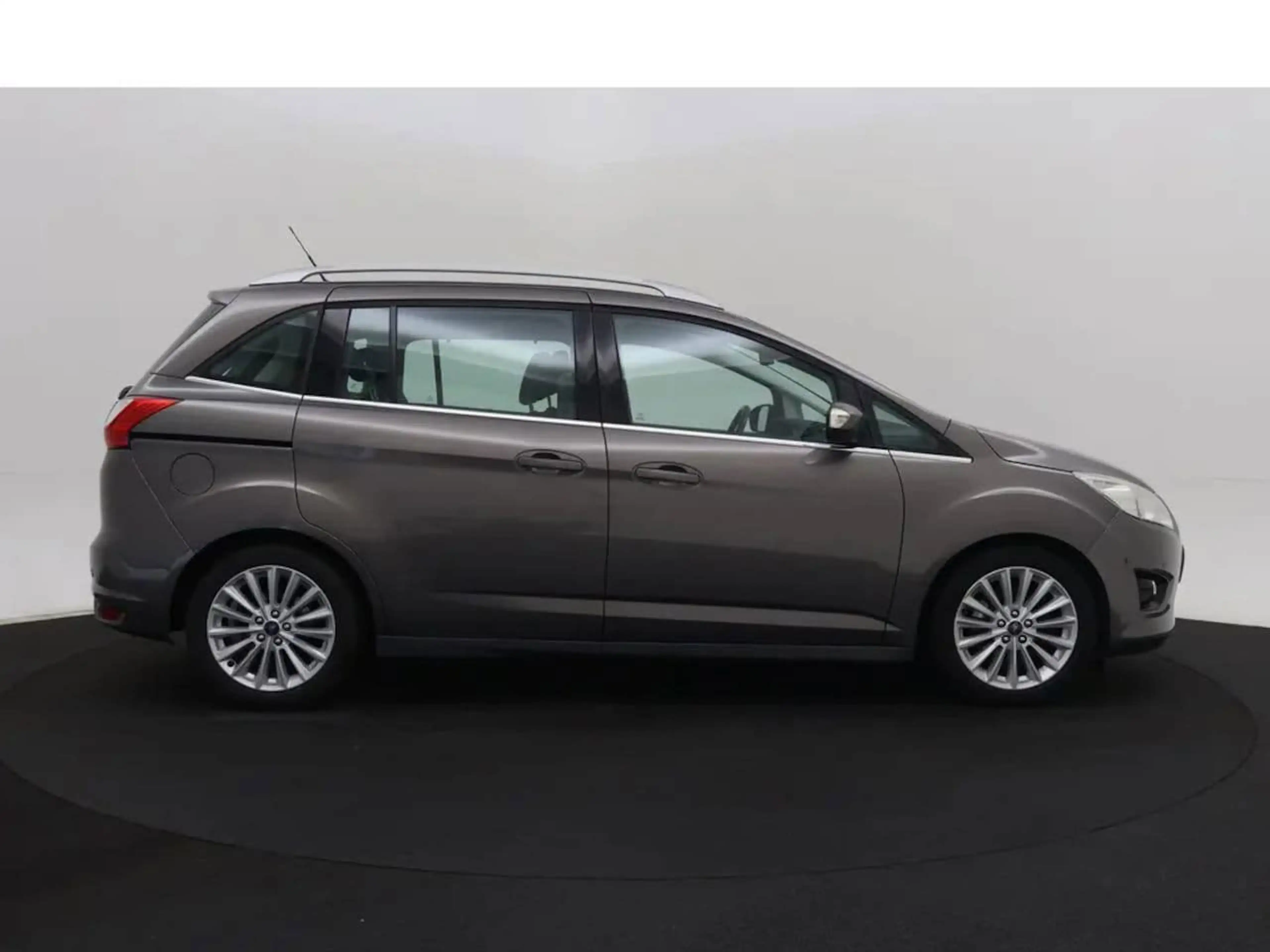 Ford Grand C-Max 1.0 Titanium — photo 4