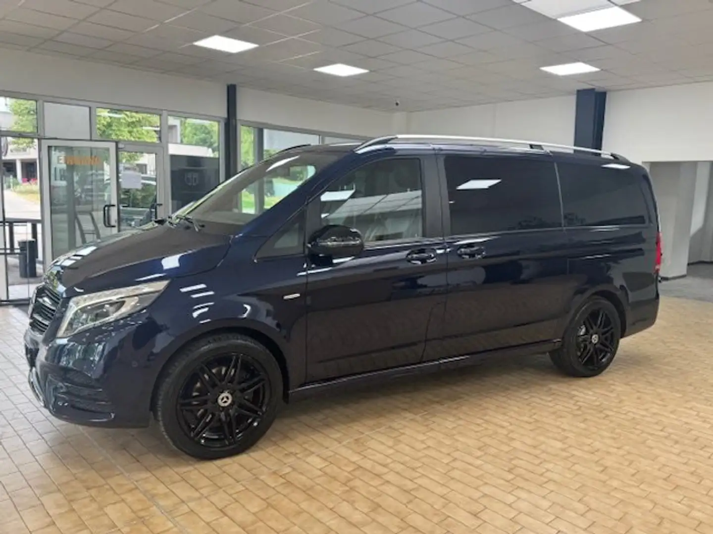 Mercedes-Benz V 250 V250 CDI Avantgarde Edition Lang 4-Matic AMG+NP Blau - 2