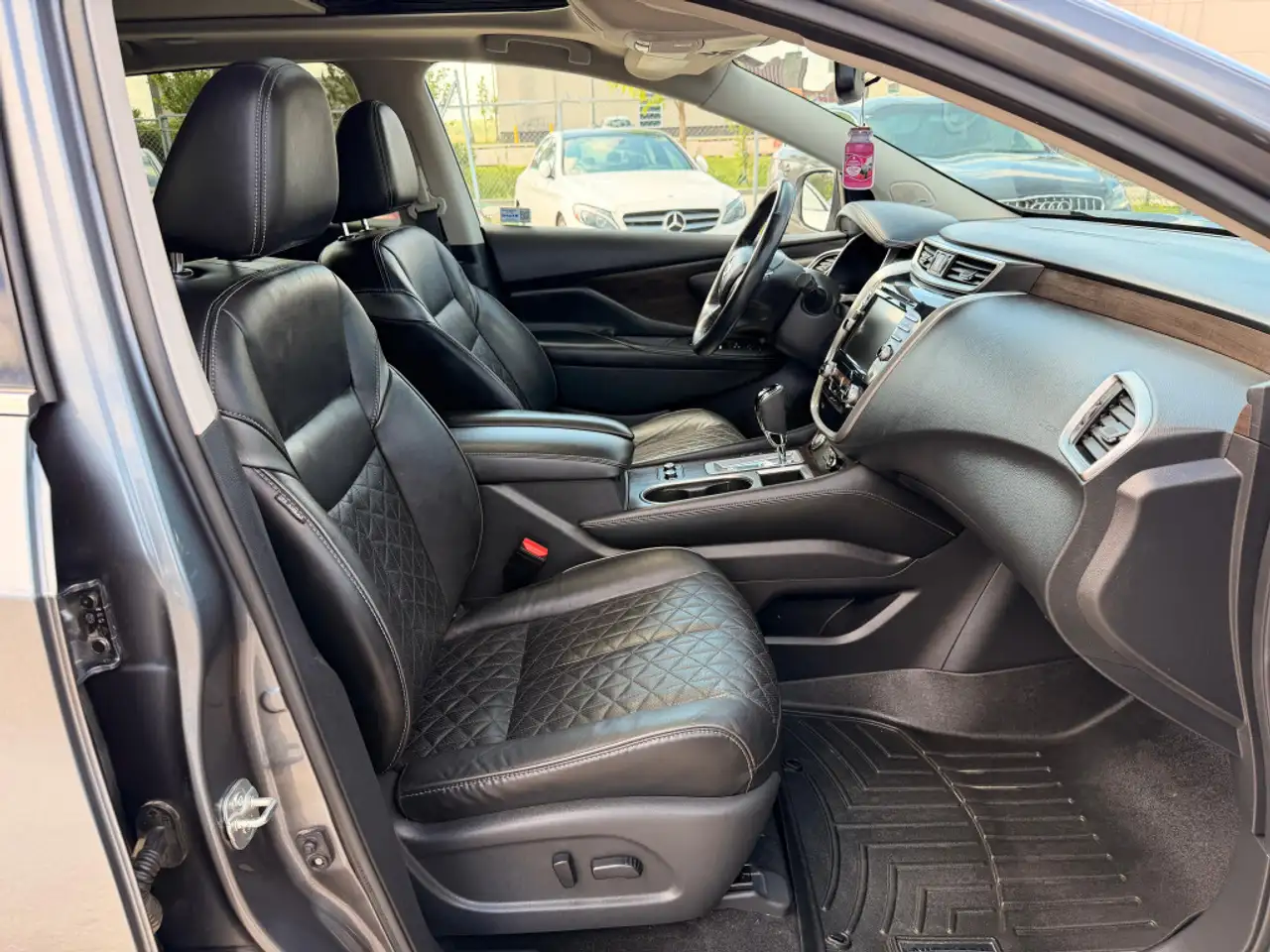 Nissan Murano снимка Nissan Murano