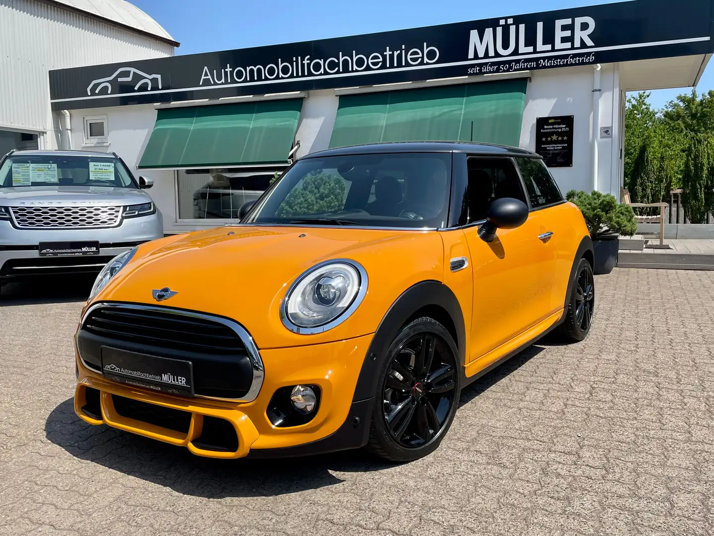 MINI One 1.5 Autom. "JOHN COOPER WORKS" Sportpaket+LED+PDC Orange - 1
