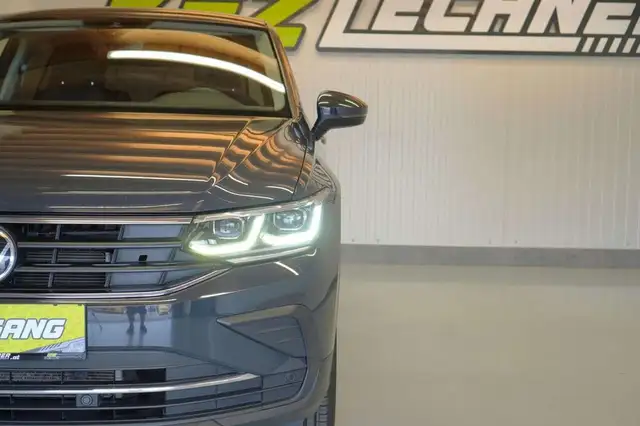 Volkswagen Tiguan view 10