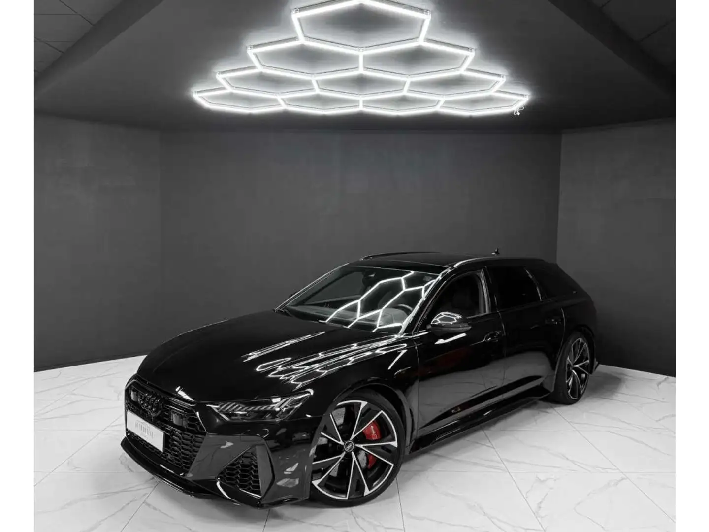 Audi RS6 Avant 4.0 TFSI - carbon - full Noir - 1