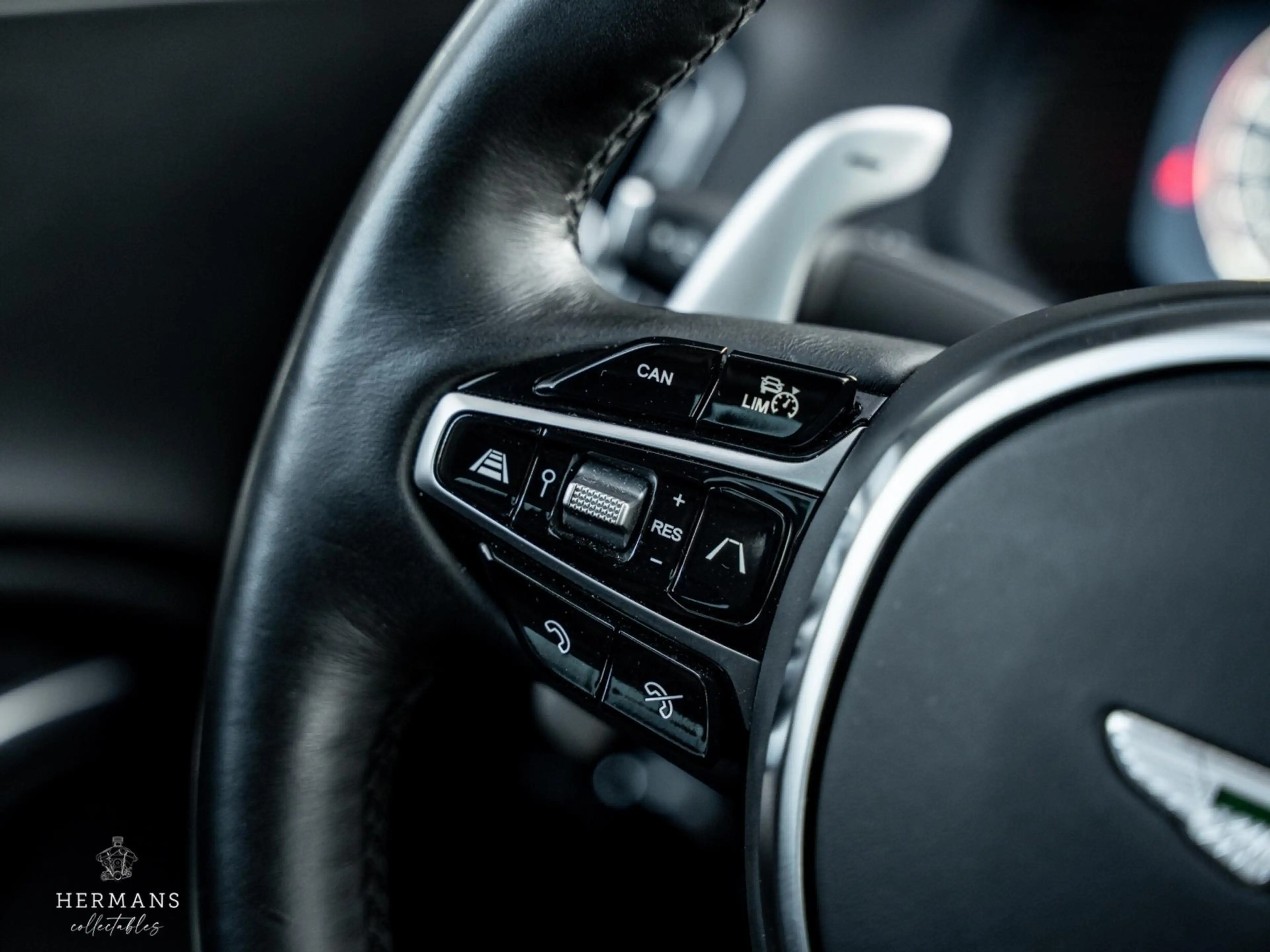 Aston Martin DBX 4.0 V8 1913 / 1 of 500 / Limited / Pano / Memory — photo 22