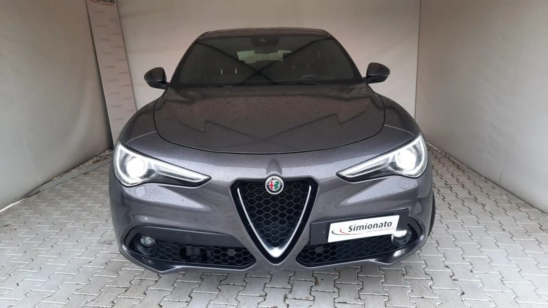 Alfa Romeo Stelvio 2.2 Turbodiesel 190 CV AT8 Q4 Super Business Grigio - 2