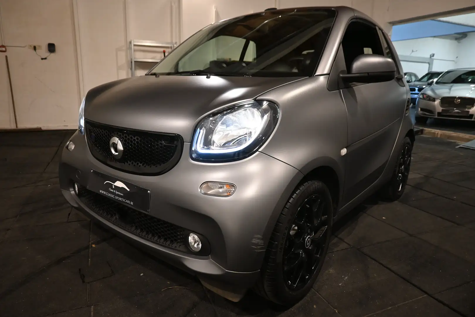 smart forTwo 17.6 kWh Electric Prime CABRIOLET / FULL OPTIONS ! Grijs - 2