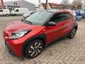 Toyota Aygo X 1.0 Pulse/AUTOM/SHZ/TEMP/KLIMA/LMF/5TRG Rouge - thumbnail 2