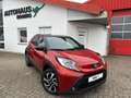 Toyota Aygo X 1.0 Pulse/AUTOM/SHZ/TEMP/KLIMA/LMF/5TRG Rouge - thumbnail 1