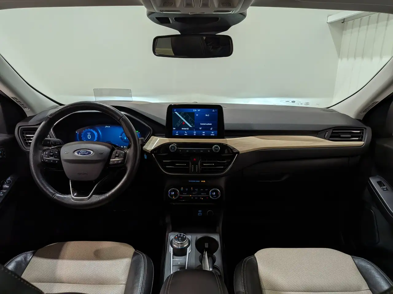 Ford Escape снимка Ford Escape