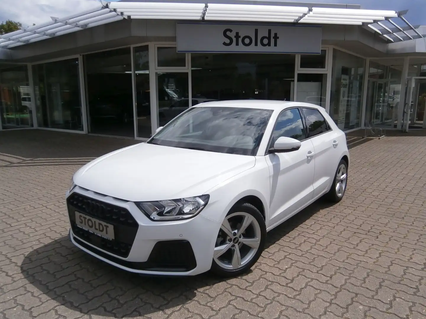 Audi A1 Sportback 30 TFSI advanced, 6-Gang Weiß - 1