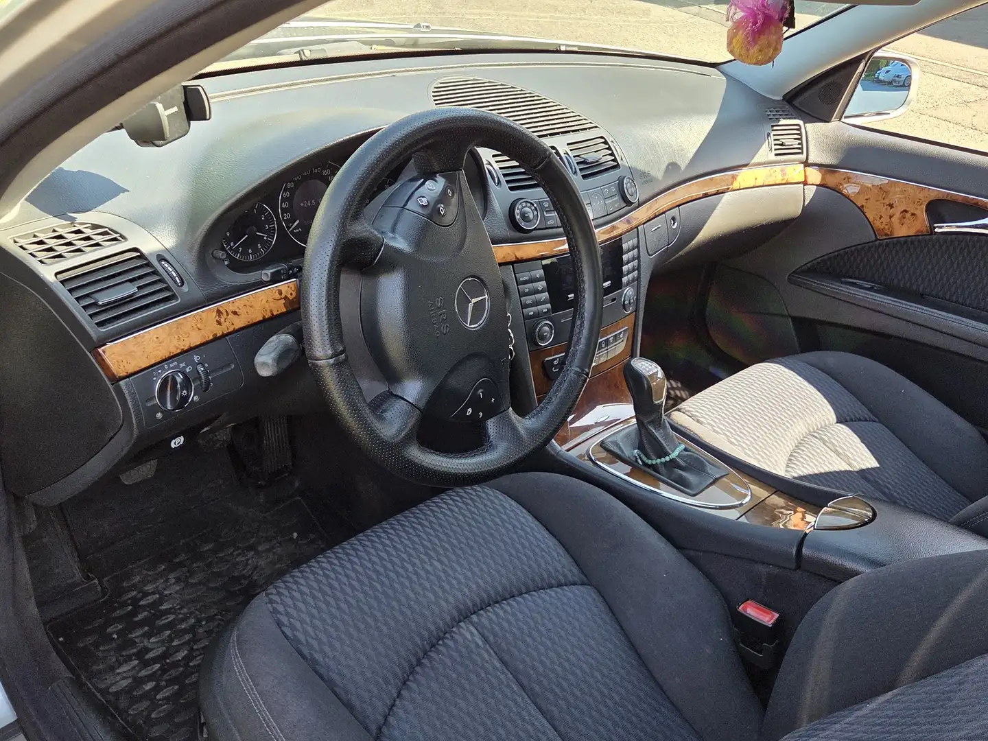 Mercedes-Benz E 270 Elegance CDI - 2