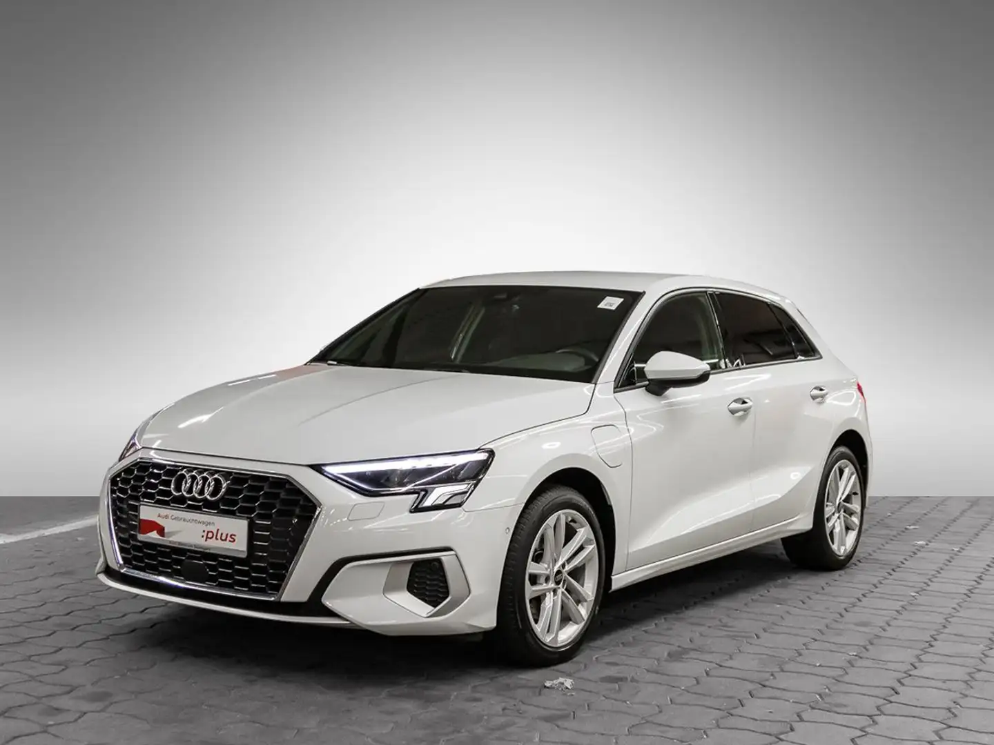 Audi A3 40 TFSI e advanced VirtCo LED SHZ Weiß - 2