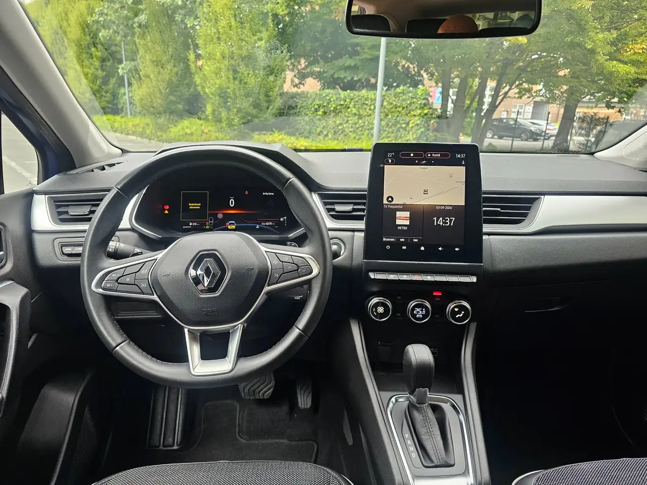 Renault Captur 1.33 TCe MHEV Techno EDC GPF, миниатюра 12