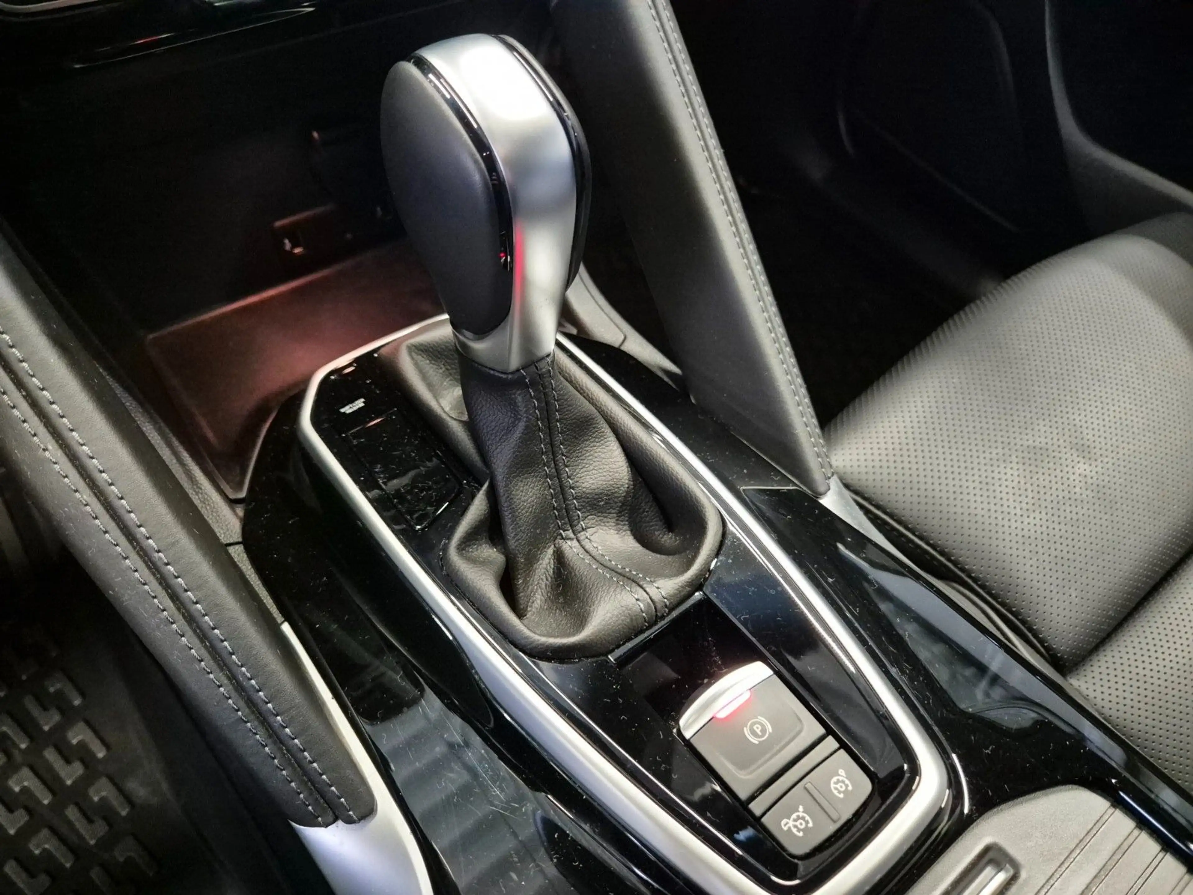 Renault Koleos KOLEOS INITIALE PARIS LEDER NAVI ACC PANO BOSE — photo 21