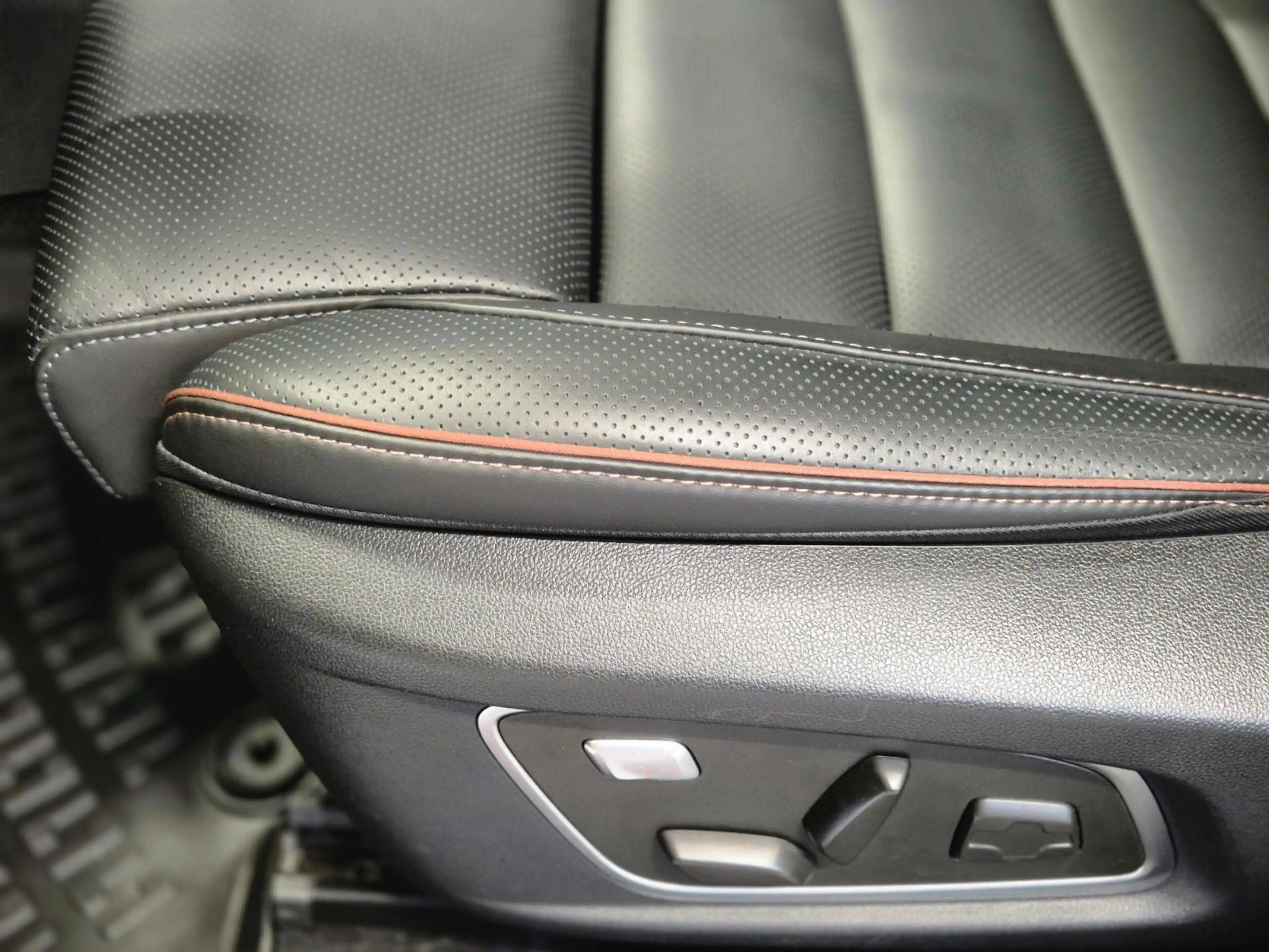 Renault Koleos KOLEOS INITIALE PARIS LEDER NAVI ACC PANO BOSE — photo 19