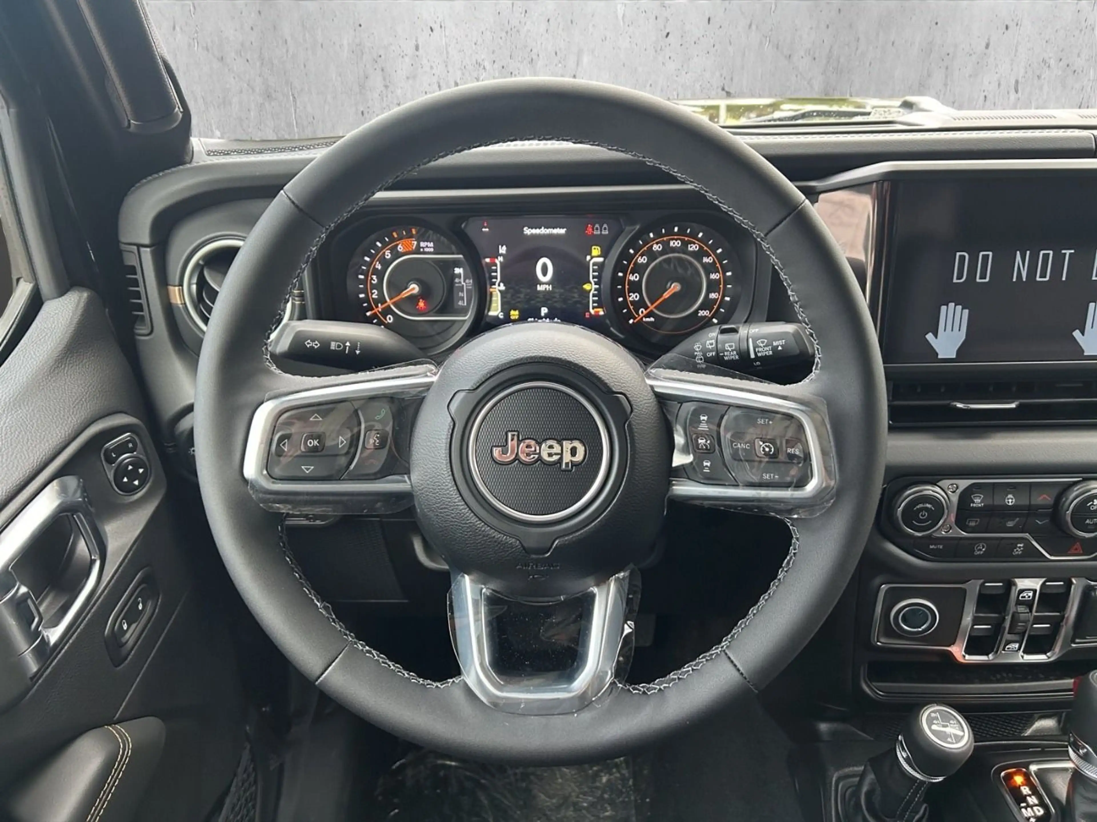 Jeep Wrangler MY25 Sahara 4x4 AT8 Kam.+KeyLess+LED+LM — photo 14