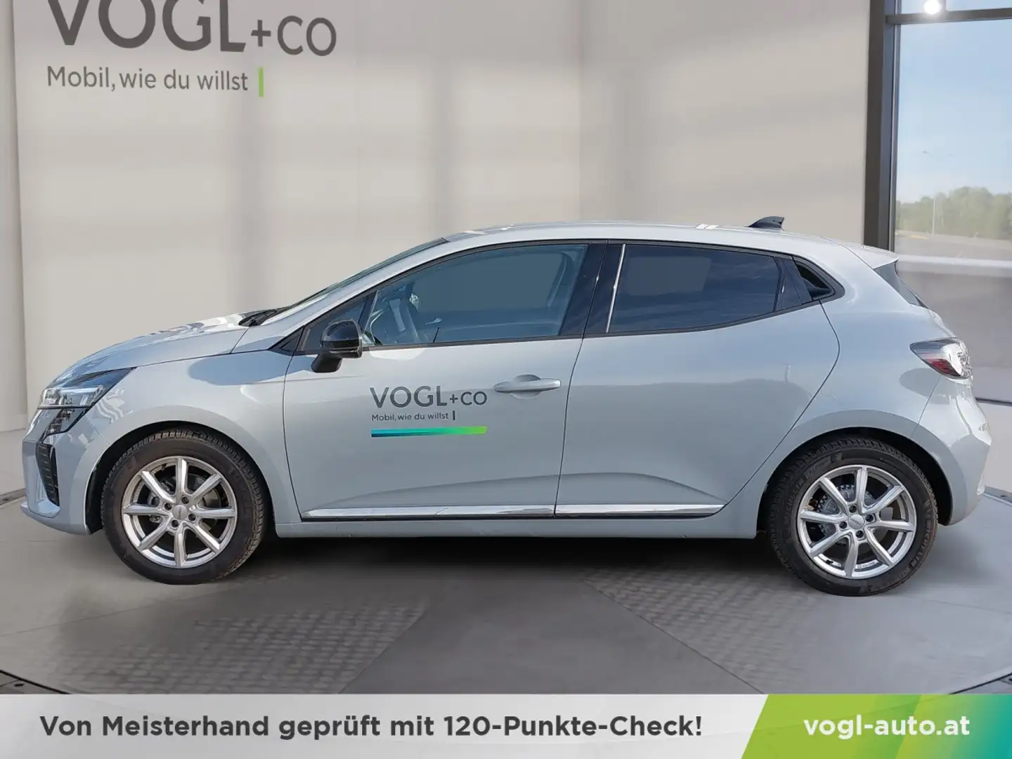 Renault Clio Techno TCe 90 Grau - 2