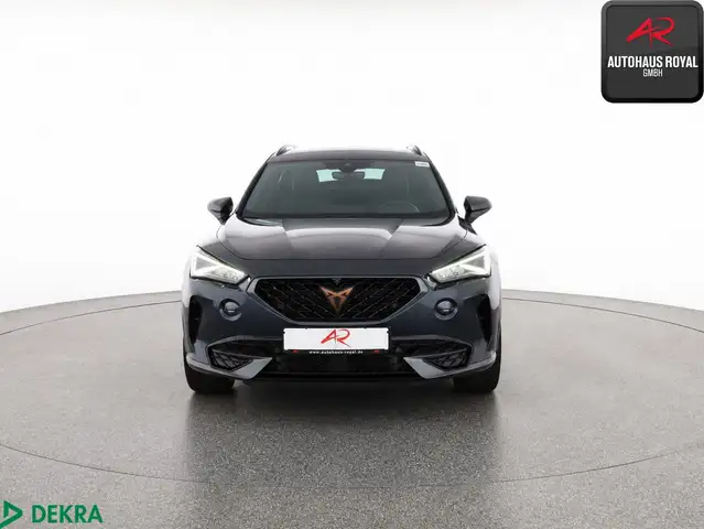Cupra Formentor view 8