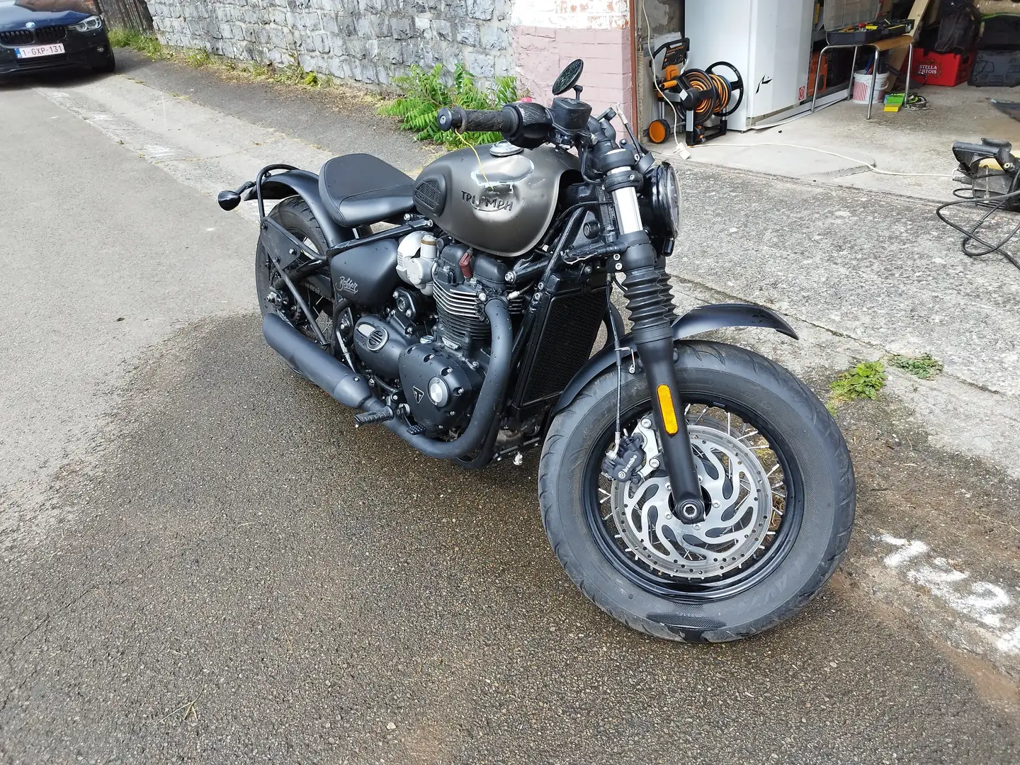 Triumph Bonneville Bobber Zwart - 1