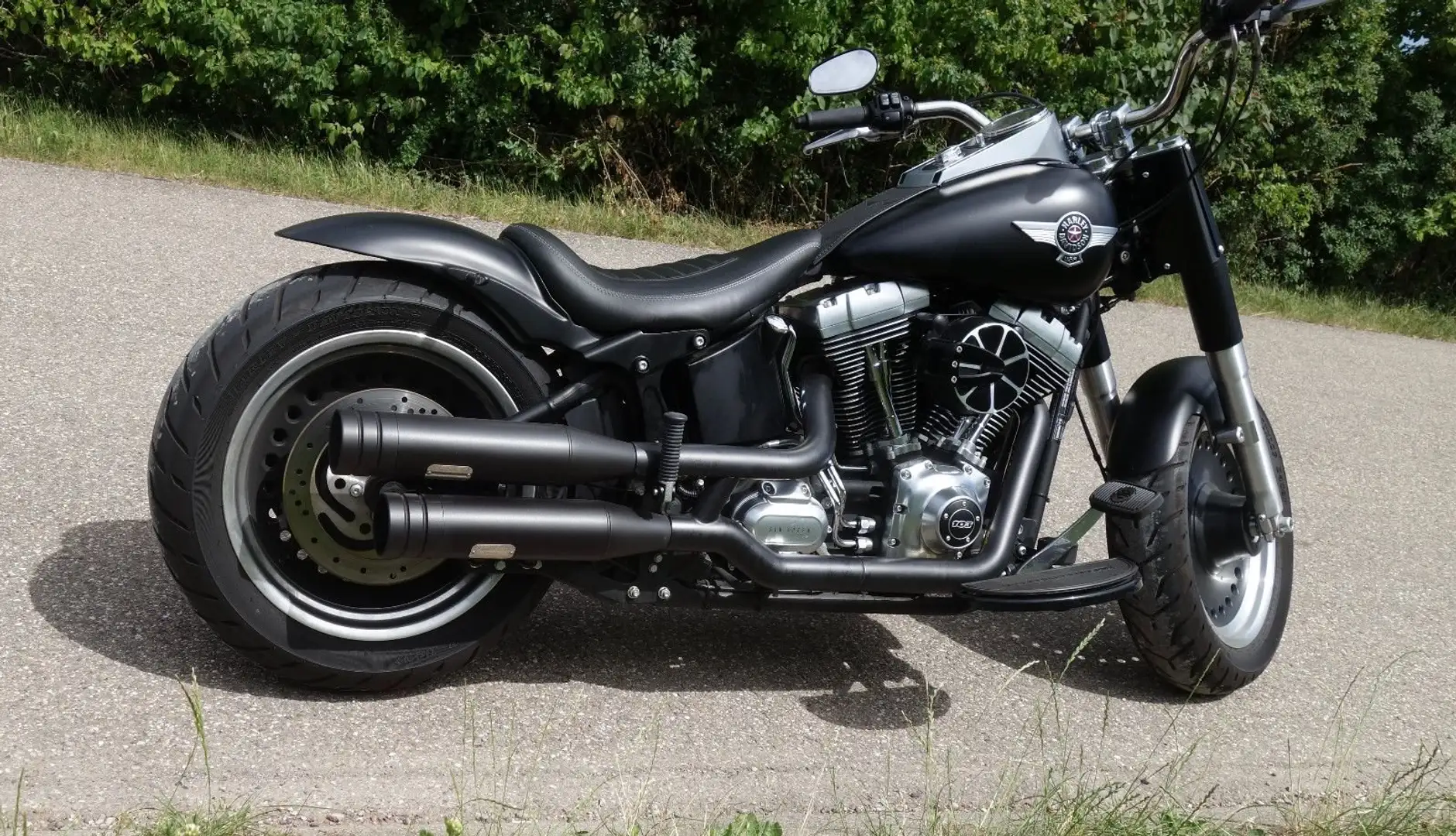 Harley-Davidson Fat Boy FLSTFB 103 Fat Boy Special Low Custom Black - 2
