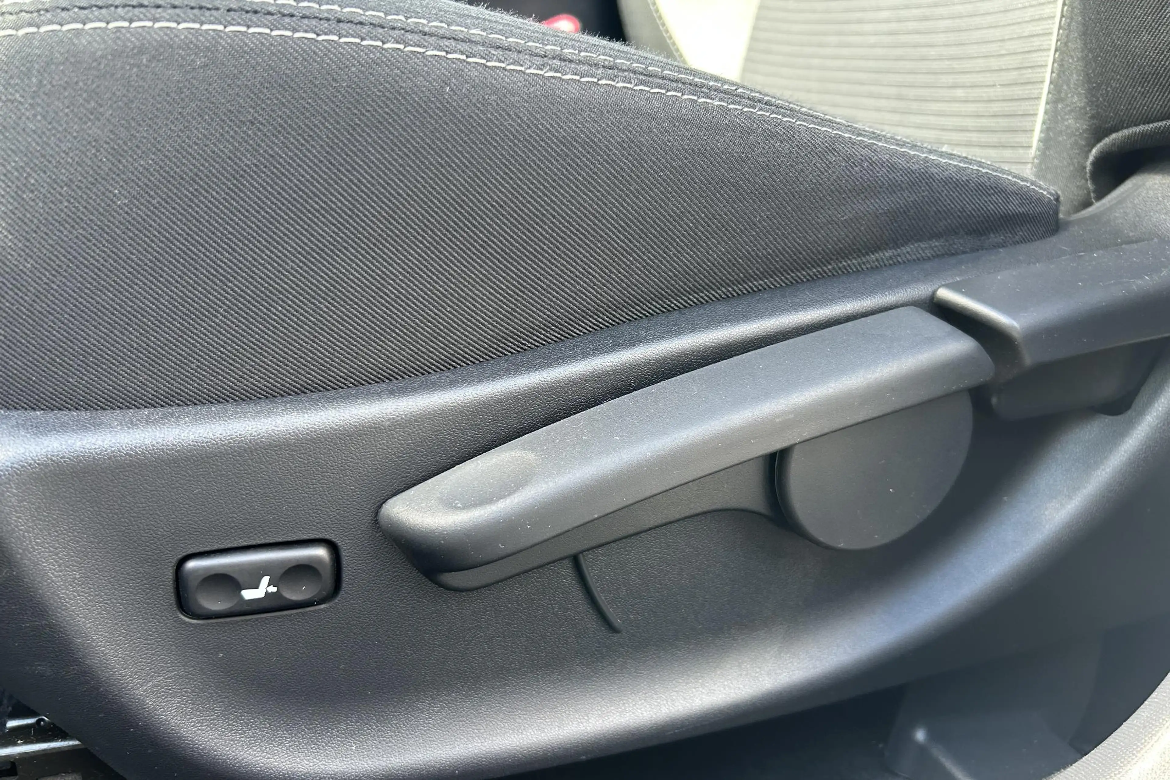 Toyota Avensis Touring Sports 1.8 VVT-i Lease Pro, Automaat, Trek — photo 9