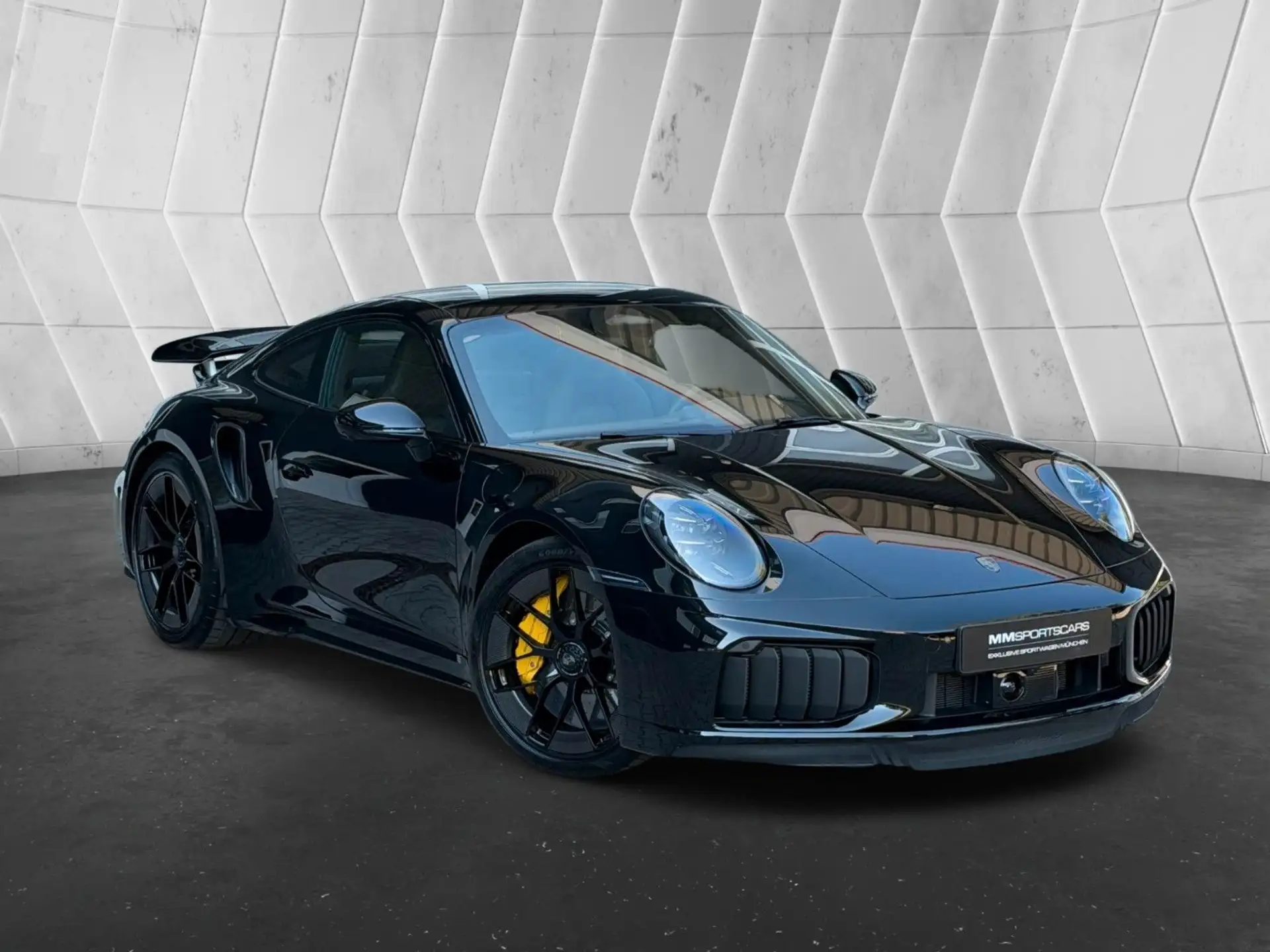 포르쉐 911 Turbo S Coupe 2026 검정 사진 4