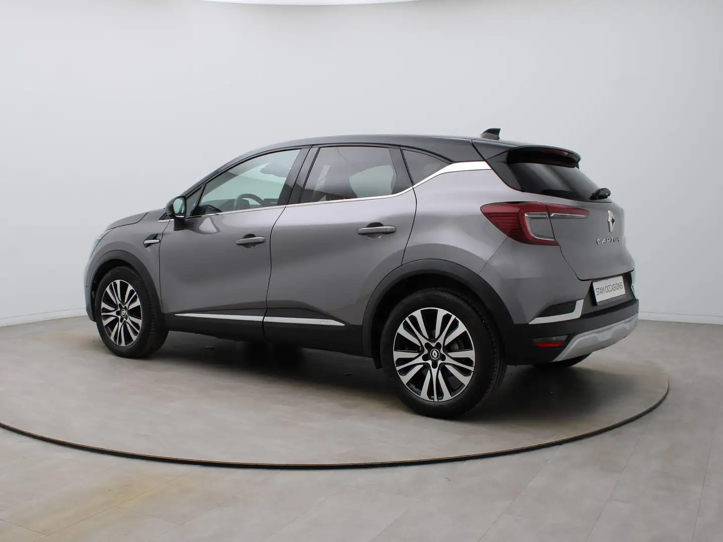 Renault Captur TCe 140pk Initiale Paris EDC/AUTOMAAT 360° Camera Grijs - 2