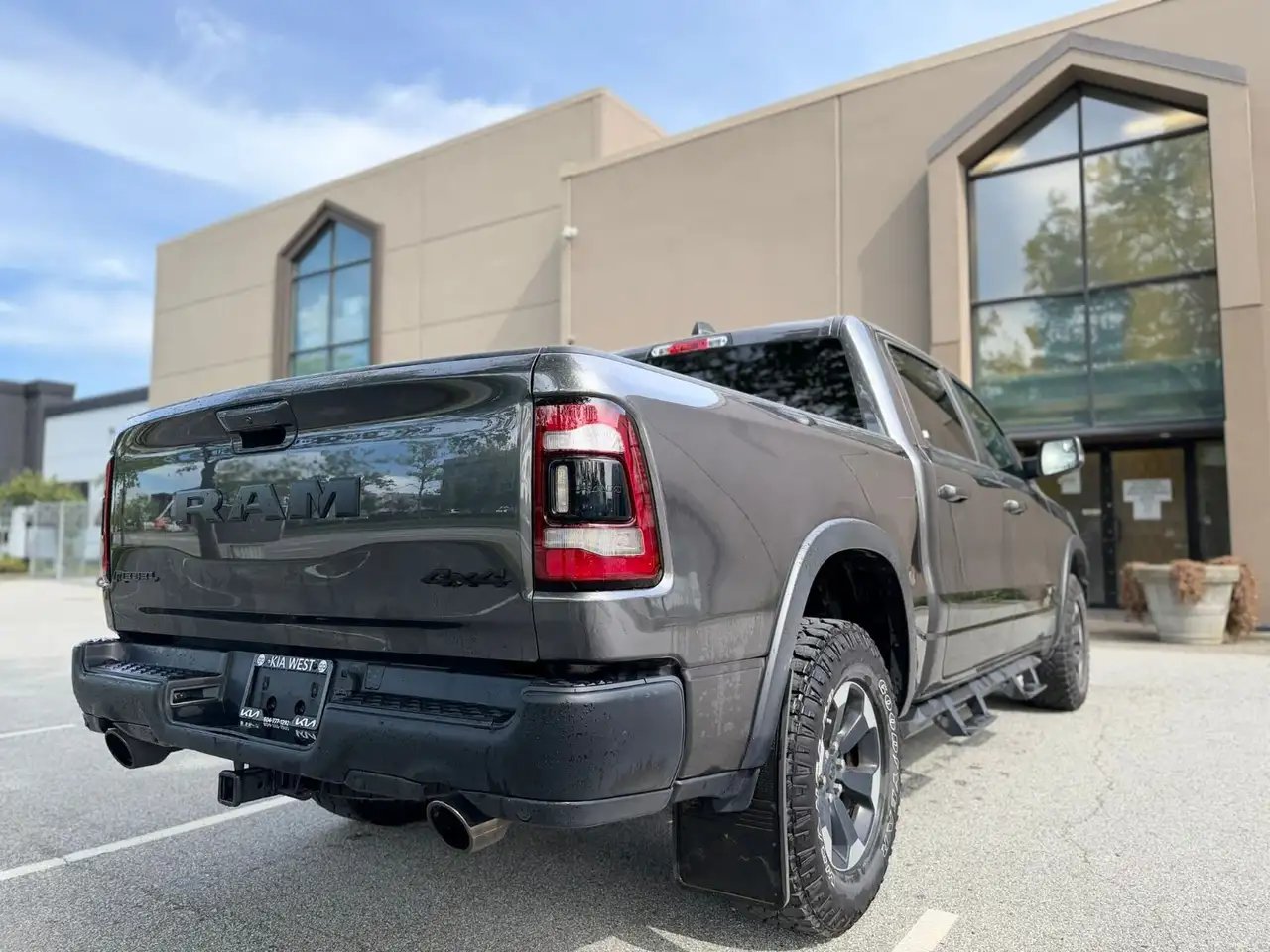 RAM 1500 снимка RAM 1500