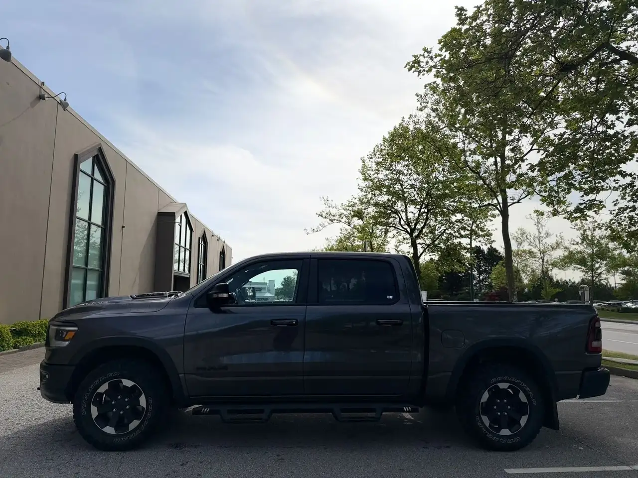 RAM 1500 снимка RAM 1500