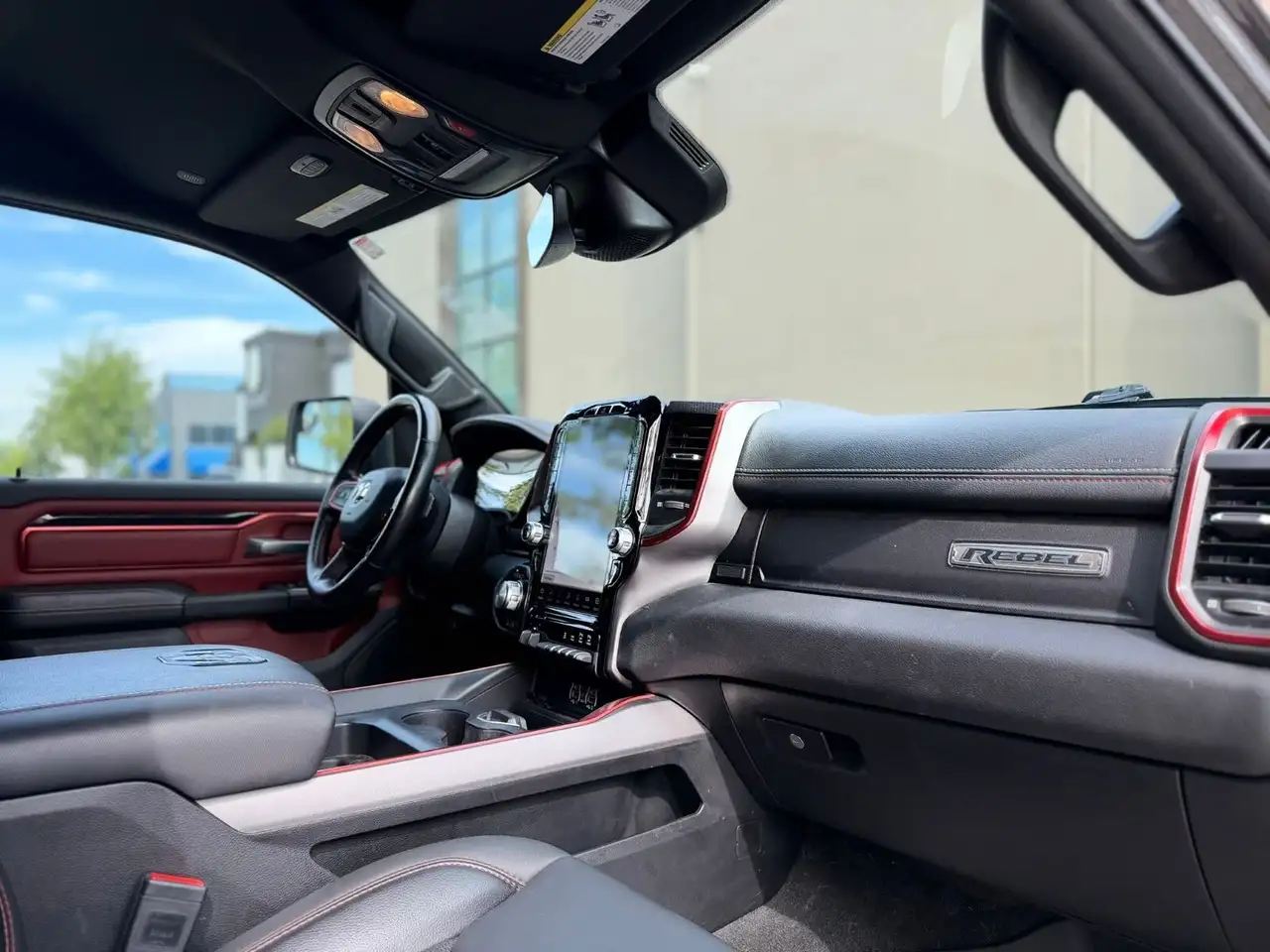 RAM 1500 снимка RAM 1500